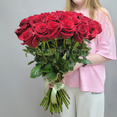Букет из 51 бордовой розы Эквадор 60 см