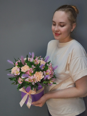 "Сказочная тайга" цветы в шляпной коробке