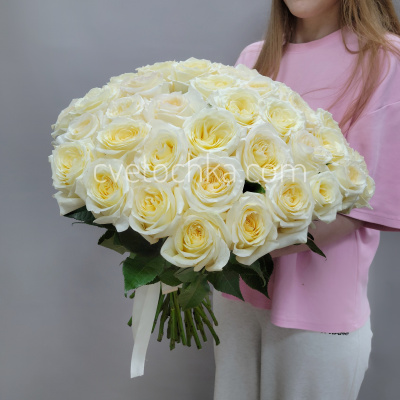 Букет из 51 сливочной розы Эквадор 50 см
