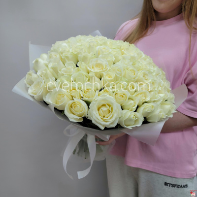Букет из 101 белой розы с доставкой в Магнитогорске 