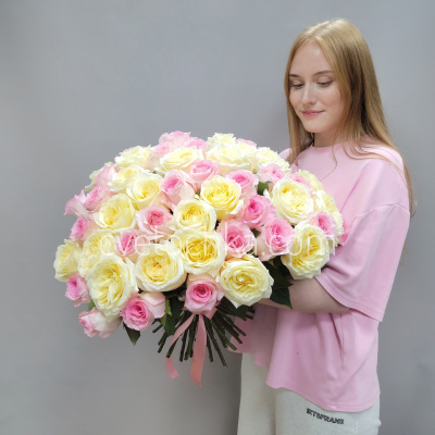 Букет из 51 Эквадор 50 см нежный микс